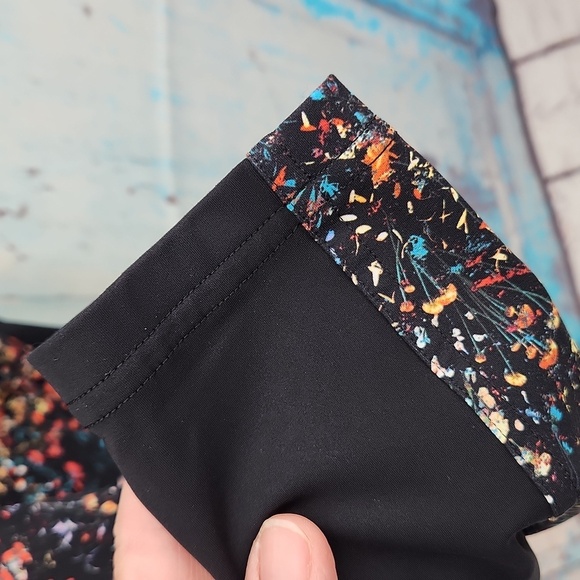 Lululemon Wake & Train Tight *28" in Black / Flowerescent Multi - Picture 6 of 8